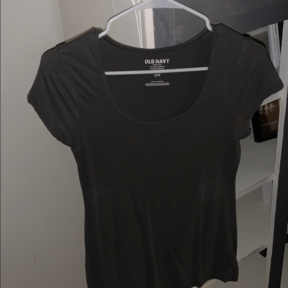 Old Navy Crew neck fitted shirt